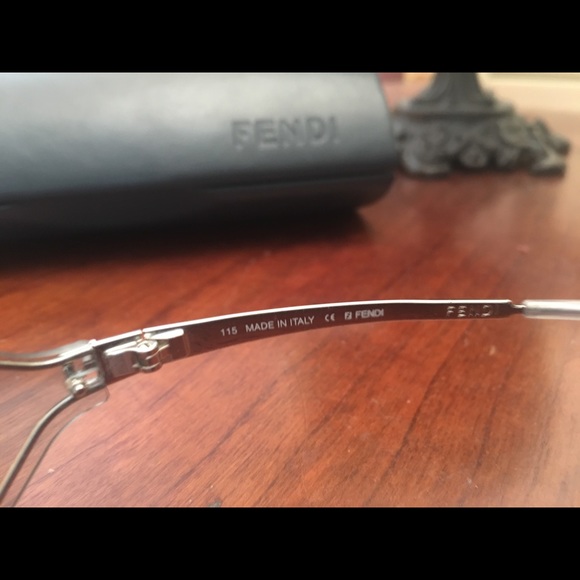 SOLD Fendi silver cloud rimmed blue sunglasses - Picture 5 of 6